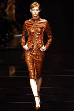 Look 15
